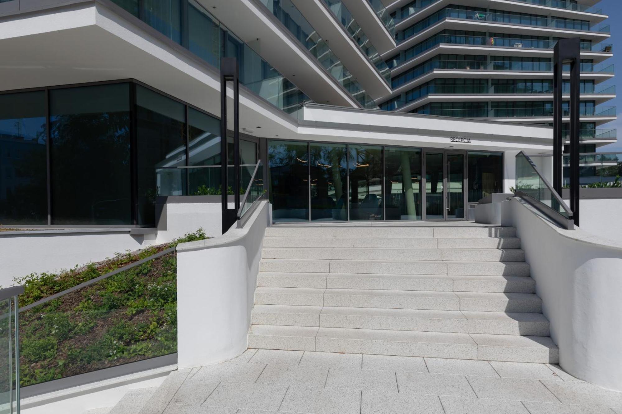 Royallux Waves & - Sea View From Balcony By Renters Prestige Miedzyzdroje